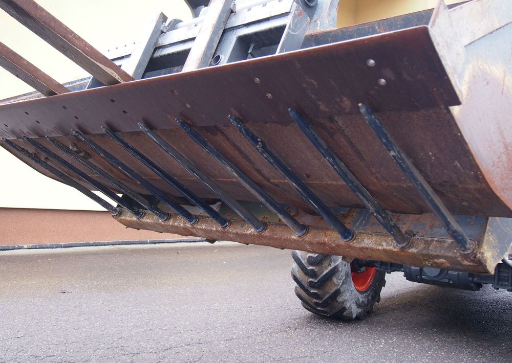 Ładowarka teleskopowa Bobcat T2556 2005 Ładowarka teleskopowa BOBCAT - آلة رفع ونقل تلسكوبية: صورة 4 Ładowarka teleskopowa Bobcat T2556 2005 Ładowarka teleskopowa BOBCAT - آلة رفع ونقل تلسكوبية: صورة 4