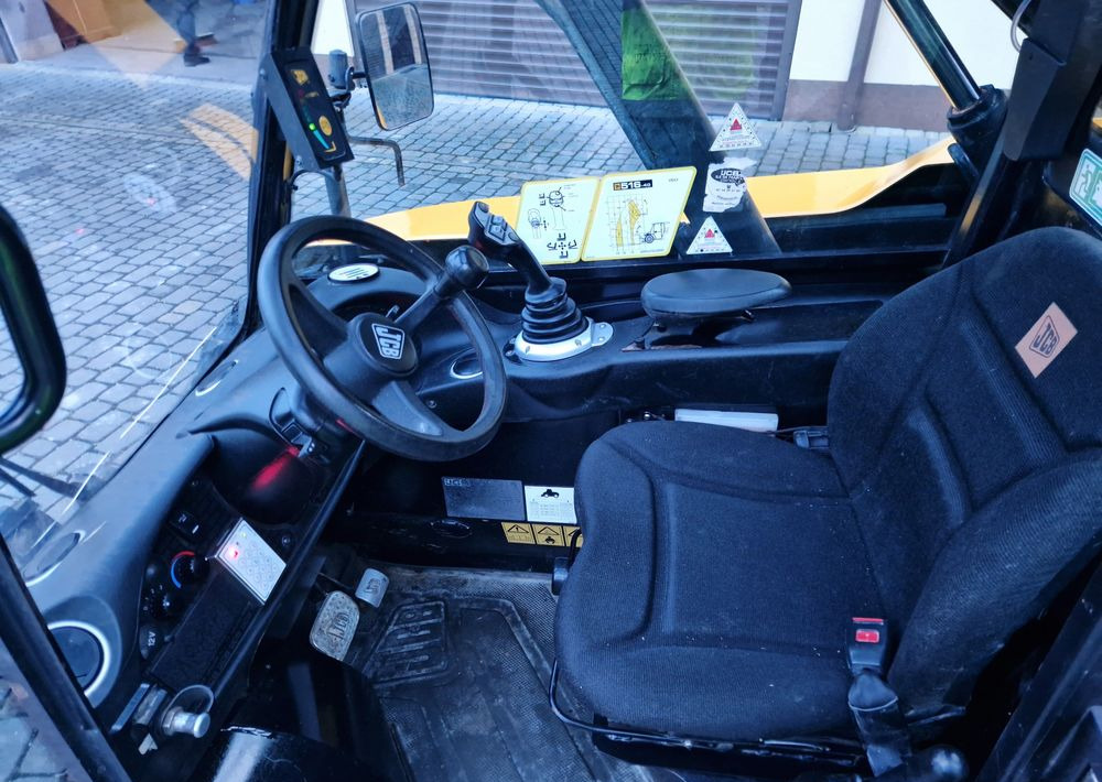 Ładowarka teleskopowa JCB 516-40 2017 Ładowarka teleskopowa JCB - آلة رفع ونقل تلسكوبية: صورة 3 Ładowarka teleskopowa JCB 516-40 2017 Ładowarka teleskopowa JCB - آلة رفع ونقل تلسكوبية: صورة 3