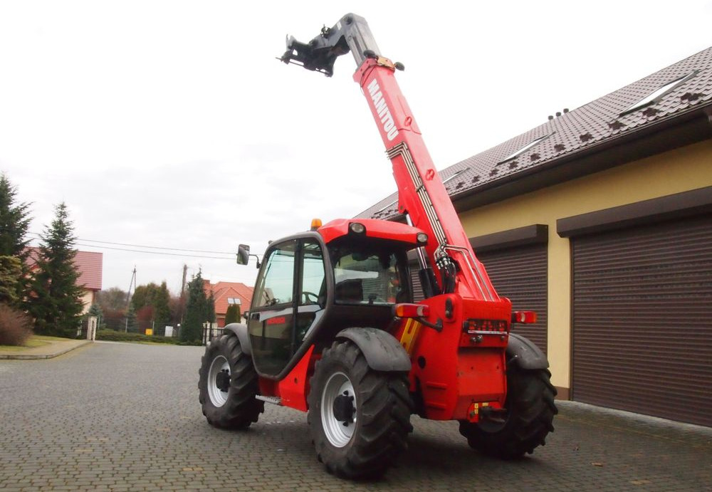 Ładowarka teleskopowa Manitou MLT 735-120LSU 2012 Manitou Silnik Mercedes - آلة رفع ونقل تلسكوبية: صورة 3 Ładowarka teleskopowa Manitou MLT 735-120LSU 2012 Manitou Silnik Mercedes - آلة رفع ونقل تلسكوبية: صورة 3