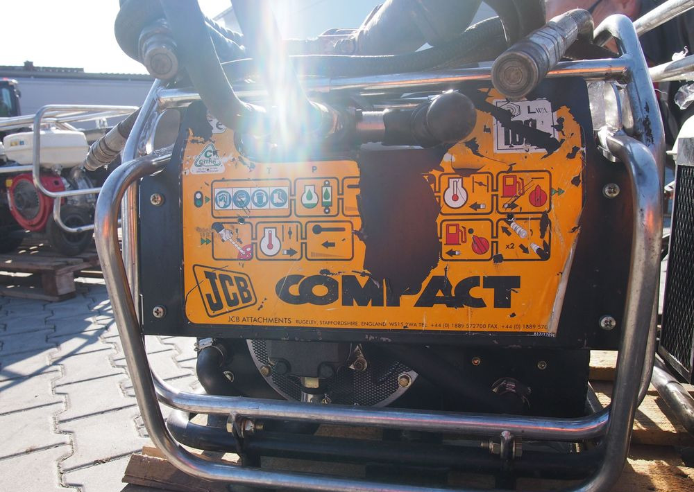 Młot hydraulczny wyburzeniowy JCB COMPACT 2010 Agregat hydrauliczny do młota wyburzeniowego JCB - معدات الانشاءات: صورة 3 Młot hydraulczny wyburzeniowy JCB COMPACT 2010 Agregat hydrauliczny do młota wyburzeniowego JCB - معدات الانشاءات: صورة 3