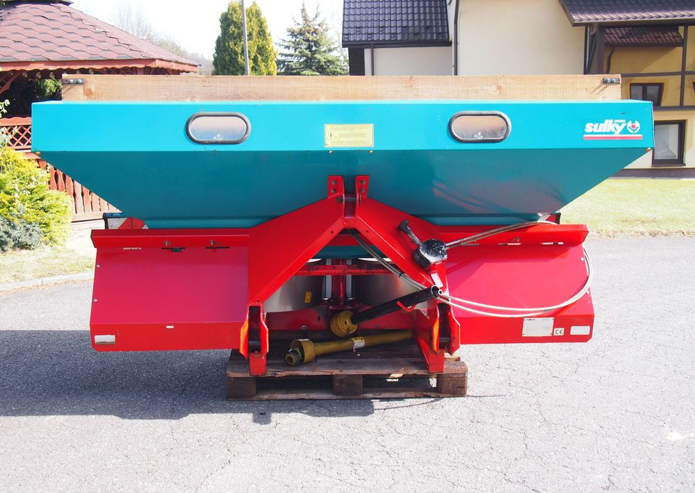 Rozsiewacz nawozów Sulky DPX GL 2000 18-24m Rozsiewacz nawozów Sulky - آلة نشر السماد: صورة 1 Rozsiewacz nawozów Sulky DPX GL 2000 18-24m Rozsiewacz nawozów Sulky - آلة نشر السماد: صورة 1