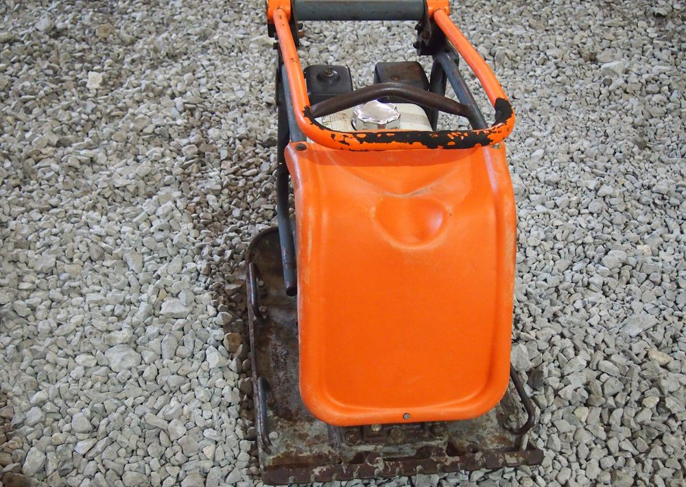 Ubijarka Belle PC5000E 2009 Zagęszczarka ubijarka Bella - صفيحة هزازة: صورة 5 Ubijarka Belle PC5000E 2009 Zagęszczarka ubijarka Bella - صفيحة هزازة: صورة 5