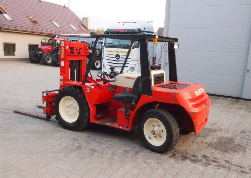Wózek widłowy Manitou MC.20.HP 1992 - رافعة شوكية ديزل: صورة 4 Wózek widłowy Manitou MC.20.HP 1992 - رافعة شوكية ديزل: صورة 4