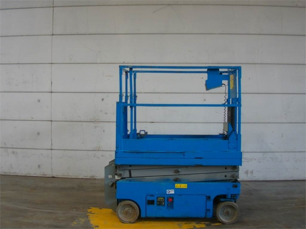 Genie GS1532 - مرفاع مقصي: صورة 1 Genie GS1532 - مرفاع مقصي: صورة 1