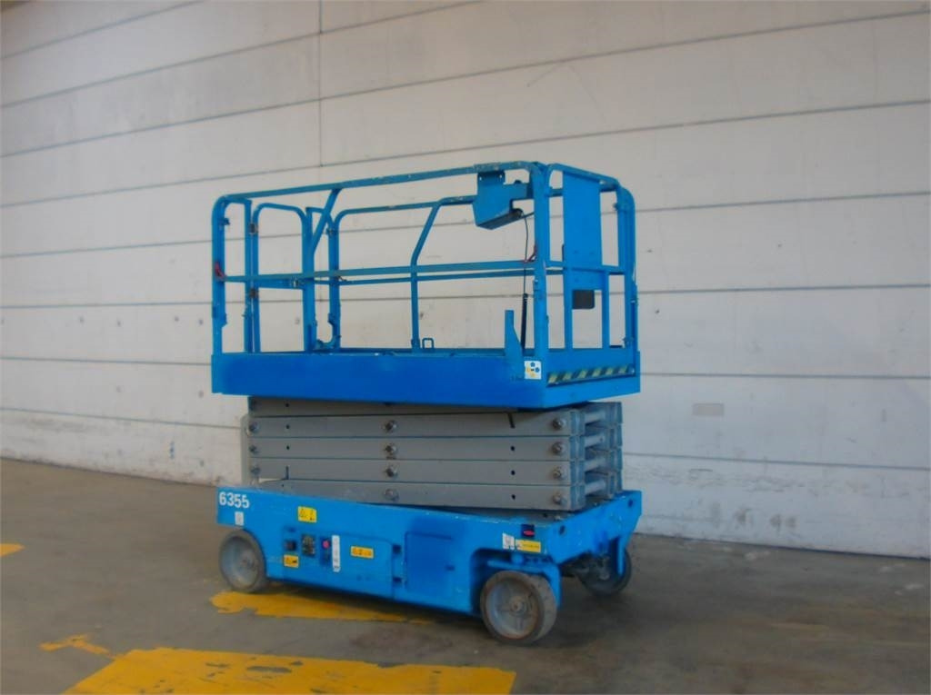 Genie GS3246 - مرفاع مقصي: صورة 2 Genie GS3246 - مرفاع مقصي: صورة 2