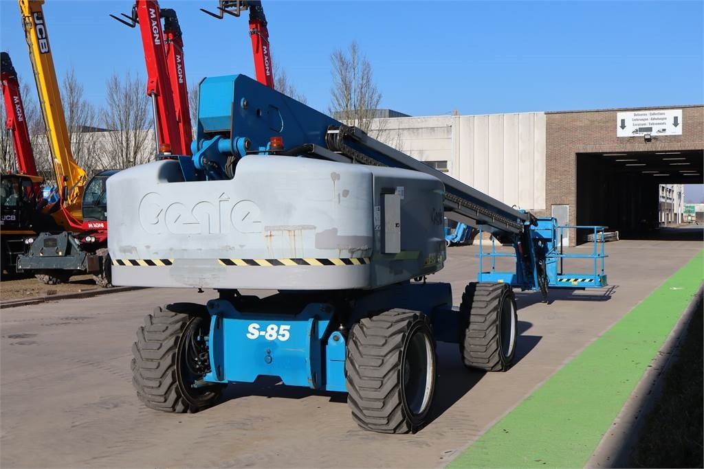 Genie S85 - مرفاع تلسكوبي: صورة 4 Genie S85 - مرفاع تلسكوبي: صورة 4