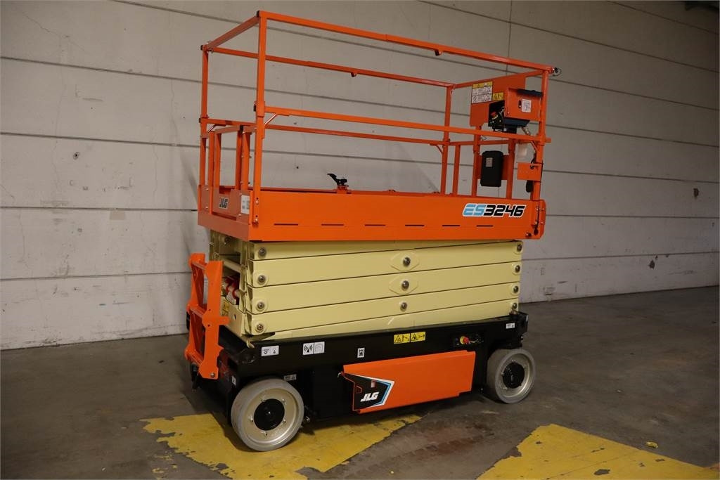 JLG ES3246 - مرفاع مقصي: صورة 2 JLG ES3246 - مرفاع مقصي: صورة 2