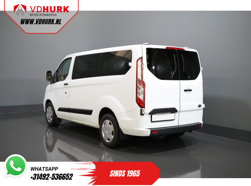 Ford Transit Custom Tourneo 2.0 TDCI € 30.182,- incl. BTW/BPM Trend Combi/ Kombi/ 9 Persoons/ 9 P/ Cruise/ PDC/ Airco - حافلة صغيرة, ميكروباص: صورة 2 Ford Transit Custom Tourneo 2.0 TDCI € 30.182,- incl. BTW/BPM Trend Combi/ Kombi/ 9 Persoons/ 9 P/ Cruise/ PDC/ Airco - حافلة صغيرة, ميكروباص: صورة 2