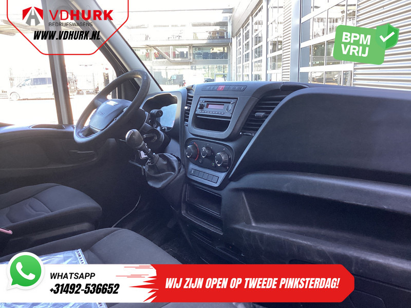 Iveco Daily 35C13V 2.3 352 H2 BPM VRIJ! Dubbel lucht/ 3.5t Trekverm./ Airco/ 3 Persoons/ Gev. Stoel/ Trekhaak - فان: صورة 3 Iveco Daily 35C13V 2.3 352 H2 BPM VRIJ! Dubbel lucht/ 3.5t Trekverm./ Airco/ 3 Persoons/ Gev. Stoel/ Trekhaak - فان: صورة 3