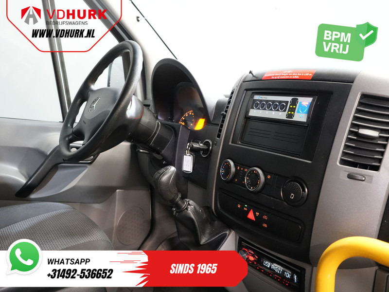 Mercedes-Benz Sprinter 313 2.2 CDI L2H2 €9922 Incl. BTW BPM VRIJ! EXPORT ONLY Combi/ 9 Persoons/ Kombi/ 9P/ Airco/ Rolstoellift - حافلة صغيرة, ميكروباص: صورة 3 Mercedes-Benz Sprinter 313 2.2 CDI L2H2 €9922 Incl. BTW BPM VRIJ! EXPORT ONLY Combi/ 9 Persoons/ Kombi/ 9P/ Airco/ Rolstoellift - حافلة صغيرة, ميكروباص: صورة 3