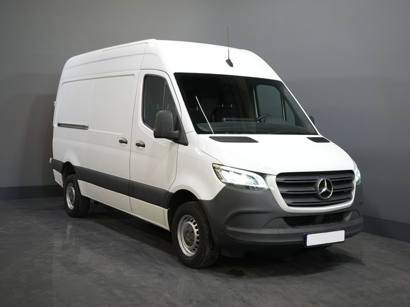 Mercedes-Benz Sprinter 316 2.2 CDI Aut. L2H2 EXPORT ONLY RWD LED/ Gev.Stoel/ Cruise/ Trekhaak - فان: صورة 1 Mercedes-Benz Sprinter 316 2.2 CDI Aut. L2H2 EXPORT ONLY RWD LED/ Gev.Stoel/ Cruise/ Trekhaak - فان: صورة 1