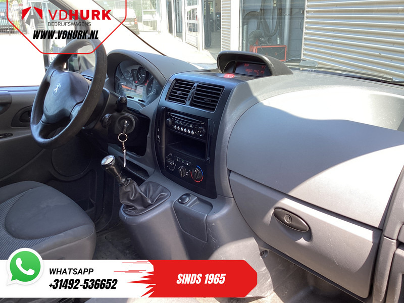 Peugeot Expert 1.6 HDI L2 DC Dubbel Cabine EXPORT ONLY DB Riem V.V./ APK 5-26'/ Airco/ Trekhaak - فان المدمجة, الشاحنات الصغيرة كابينة مزدوجة: صورة 3 Peugeot Expert 1.6 HDI L2 DC Dubbel Cabine EXPORT ONLY DB Riem V.V./ APK 5-26'/ Airco/ Trekhaak - فان المدمجة, الشاحنات الصغيرة كابينة مزدوجة: صورة 3