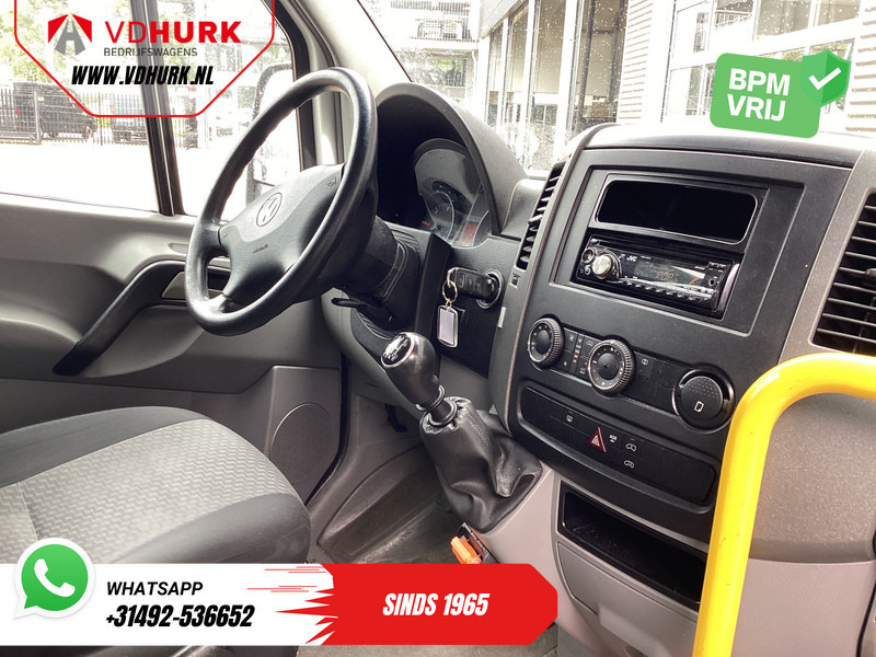 Volkswagen Crafter 35 2.0 TDI L3H2 EXPORT ONLY! €9.559 incl BTW/BPM Rolstoellift/ 9 Pers/ 9P/ Sidebars/ Rearbar/ Airco - حافلة صغيرة, ميكروباص: صورة 3 Volkswagen Crafter 35 2.0 TDI L3H2 EXPORT ONLY! €9.559 incl BTW/BPM Rolstoellift/ 9 Pers/ 9P/ Sidebars/ Rearbar/ Airco - حافلة صغيرة, ميكروباص: صورة 3
