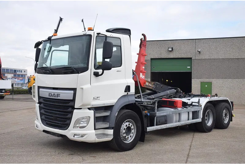 DAF CF 460 - شاحنة برافعة خطافية: صورة 1 DAF CF 460 - شاحنة برافعة خطافية: صورة 1