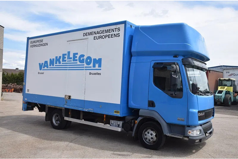 DAF LF 220 LF45 220 - شاحنة صندوقية: صورة 5 DAF LF 220 LF45 220 - شاحنة صندوقية: صورة 5