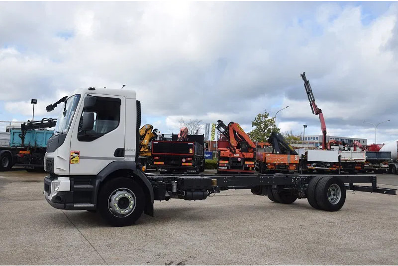 Diversen Volvo FL280 - شاحنة بهيكل معدني للمقصورة: صورة 4 Diversen Volvo FL280 - شاحنة بهيكل معدني للمقصورة: صورة 4