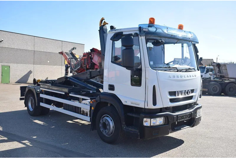 Iveco Iveco Eurocargo 160E25 - شاحنة برافعة خطافية: صورة 4 Iveco Iveco Eurocargo 160E25 - شاحنة برافعة خطافية: صورة 4