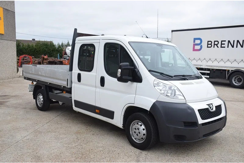 Peugeot Boxer 2.2 L -130 pk - - شاحنة توصيل مفتوحة, الشاحنات الصغيرة كابينة مزدوجة: صورة 1 Peugeot Boxer 2.2 L -130 pk - - شاحنة توصيل مفتوحة, الشاحنات الصغيرة كابينة مزدوجة: صورة 1