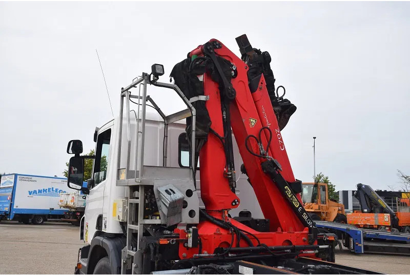 شاحنة كرين Scania P280: صورة 10