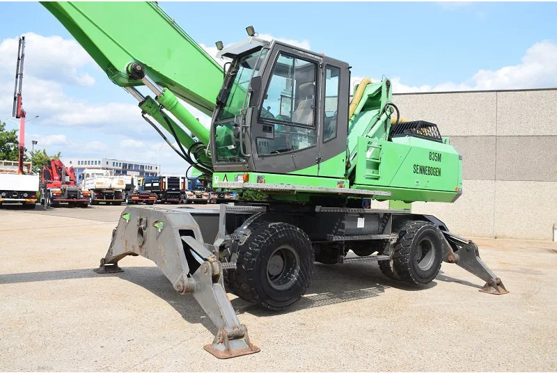 Sennebogen 835M - حفار ذو عجلات: صورة 3 Sennebogen 835M - حفار ذو عجلات: صورة 3