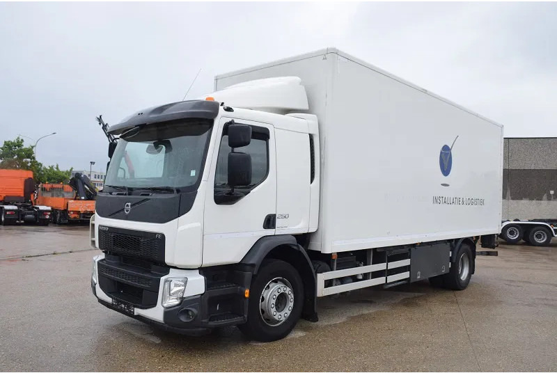 Volvo FE 250 - شاحنة صندوقية: صورة 1 Volvo FE 250 - شاحنة صندوقية: صورة 1
