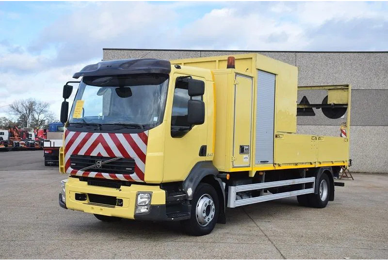 Volvo FL 250 - شاحنات مسطحة: صورة 2 Volvo FL 250 - شاحنات مسطحة: صورة 2