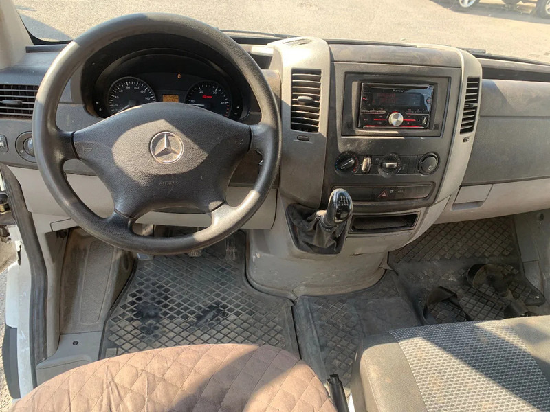 Mercedes-Benz Sprinter 316 CDI*Export*Radio - شاحنة توصيل مفتوحة, الشاحنات الصغيرة كابينة مزدوجة: صورة 3 Mercedes-Benz Sprinter 316 CDI*Export*Radio - شاحنة توصيل مفتوحة, الشاحنات الصغيرة كابينة مزدوجة: صورة 3