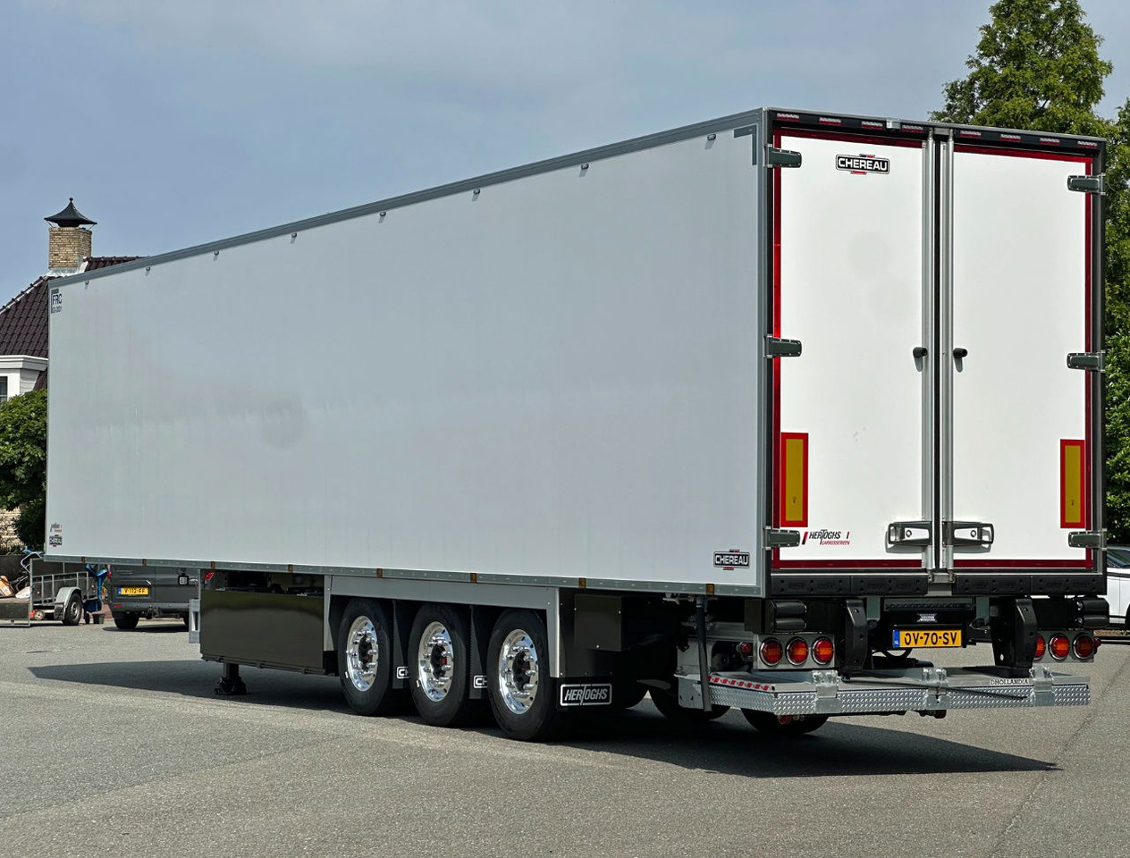 Chereau CSD3 Thermo King A-360 2.500 KG Lift 270 High 250 Wide Brand NEW - نصف مقطورة للتبريد: صورة 3 Chereau CSD3 Thermo King A-360 2.500 KG Lift 270 High 250 Wide Brand NEW - نصف مقطورة للتبريد: صورة 3