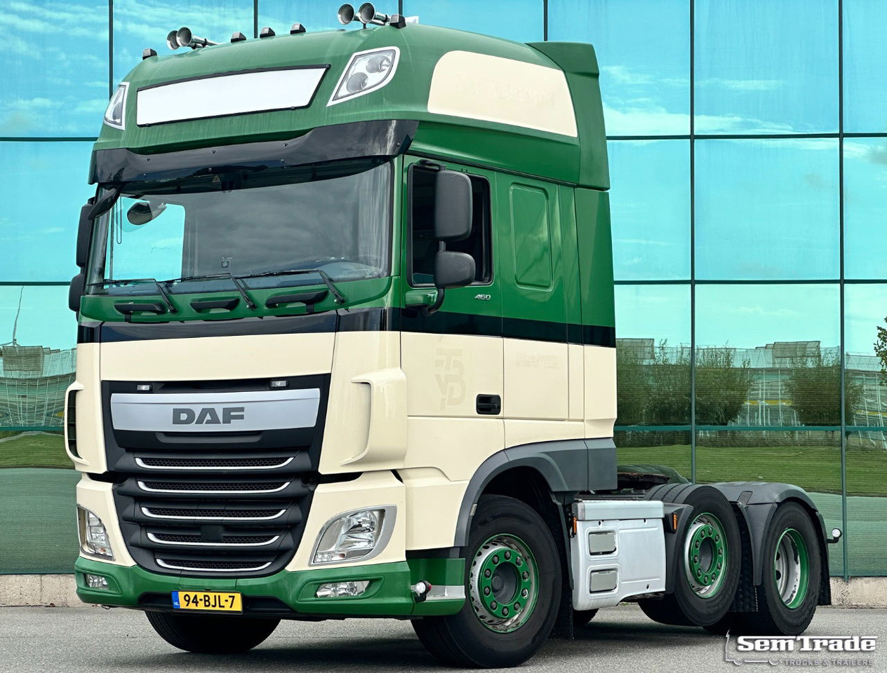 DAF XF 460 FTG SSC Only 478.000 KM Twinsteer TOP Condition NL-Truck - مقطورة السحب: صورة 1 DAF XF 460 FTG SSC Only 478.000 KM Twinsteer TOP Condition NL-Truck - مقطورة السحب: صورة 1
