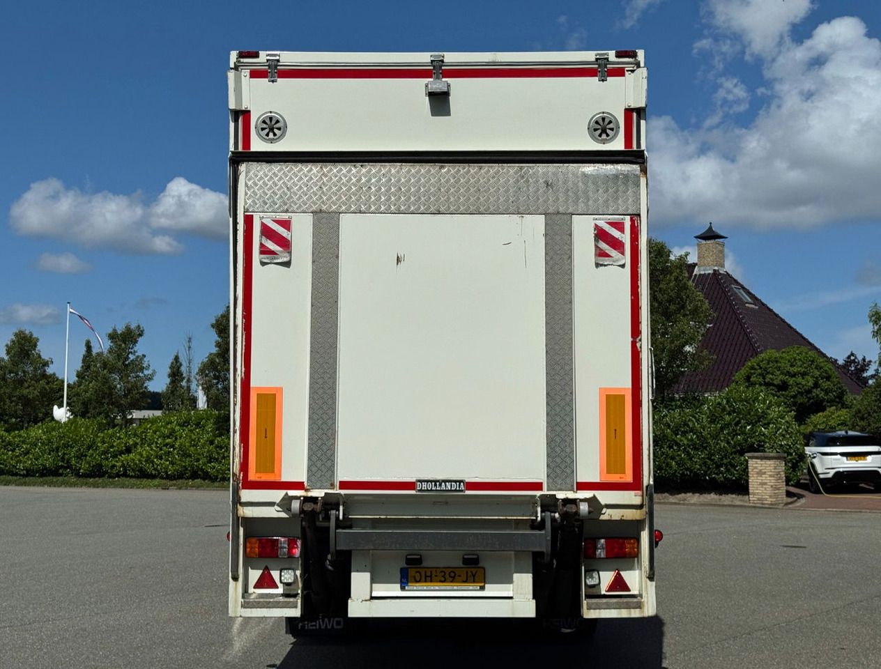 HTF 2-AS Heiwo 1240 x 250 x 272 CM Inwendig Stuuras Laadklep APK TOT 07-2026 - نصف مقطورة بصندوق مغلق: صورة 4 HTF 2-AS Heiwo 1240 x 250 x 272 CM Inwendig Stuuras Laadklep APK TOT 07-2026 - نصف مقطورة بصندوق مغلق: صورة 4