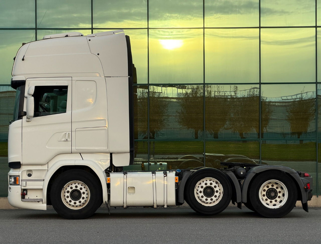 Scania R450 Topline 6X2 Twinsteer Retarder 2X Tanks Park Cooling TOP Condition - رأس تريلا: صورة 2 Scania R450 Topline 6X2 Twinsteer Retarder 2X Tanks Park Cooling TOP Condition - رأس تريلا: صورة 2