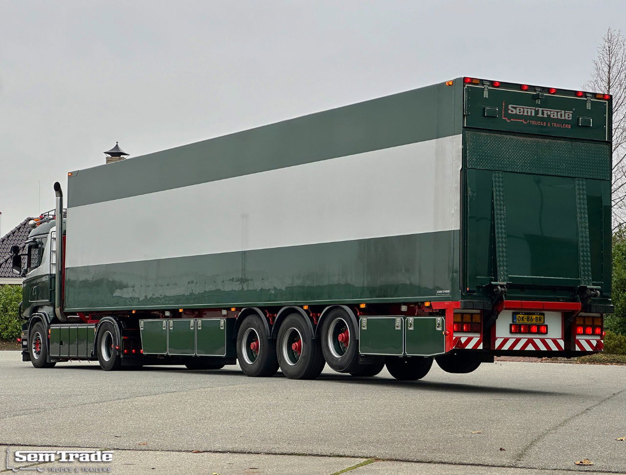 Scania R500 V8 Analogue Tacho 779.000 KM Show Truck Special Interior + Special VAN Beurden Frigo Trailer - رأس تريلا: صورة 3 Scania R500 V8 Analogue Tacho 779.000 KM Show Truck Special Interior + Special VAN Beurden Frigo Trailer - رأس تريلا: صورة 3