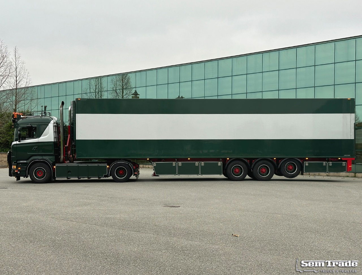 Scania R500 V8 Analogue Tacho 779.000 KM Show Truck Special Interior + Special VAN Beurden Frigo Trailer - رأس تريلا: صورة 2 Scania R500 V8 Analogue Tacho 779.000 KM Show Truck Special Interior + Special VAN Beurden Frigo Trailer - رأس تريلا: صورة 2