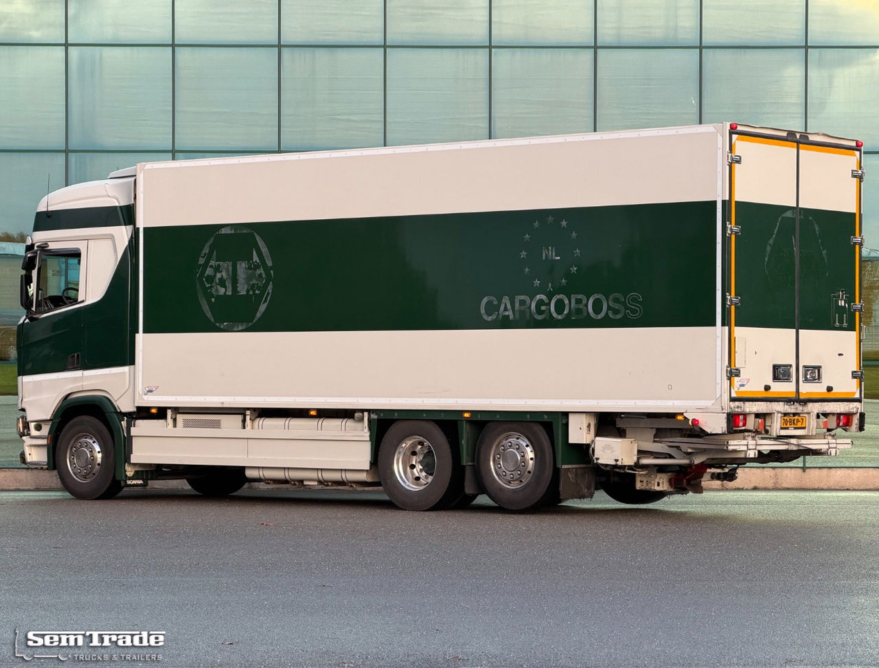 Scania S450 Full AIR Retarder VAN Beurden Isolated BOX Hydrarolls TRS Cooling NL-Truck - شاحنة ذات مبرد: صورة 3 Scania S450 Full AIR Retarder VAN Beurden Isolated BOX Hydrarolls TRS Cooling NL-Truck - شاحنة ذات مبرد: صورة 3