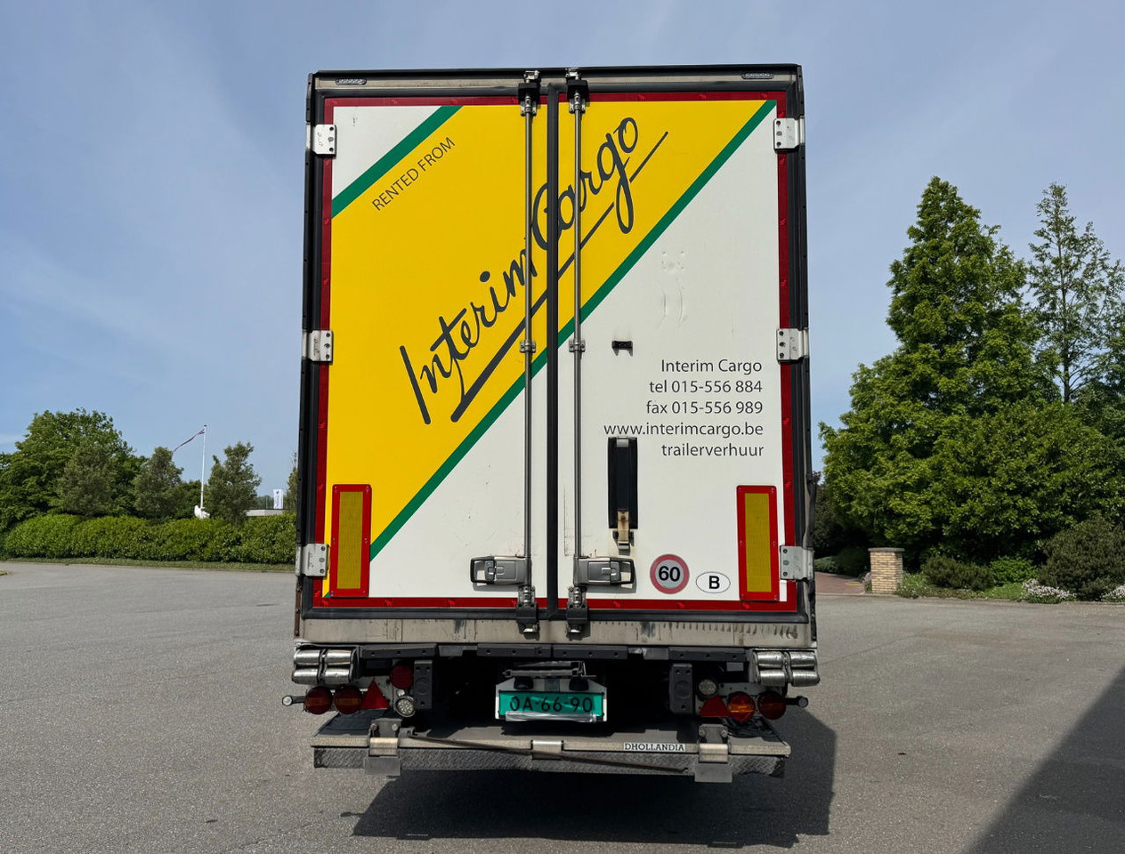 Schmitz Cargobull SCBS3B 275 CM High 250 Wide Tail Lift Carrier Vector 1550 Dopp - نصف مقطورة للتبريد: صورة 4 Schmitz Cargobull SCBS3B 275 CM High 250 Wide Tail Lift Carrier Vector 1550 Dopp - نصف مقطورة للتبريد: صورة 4