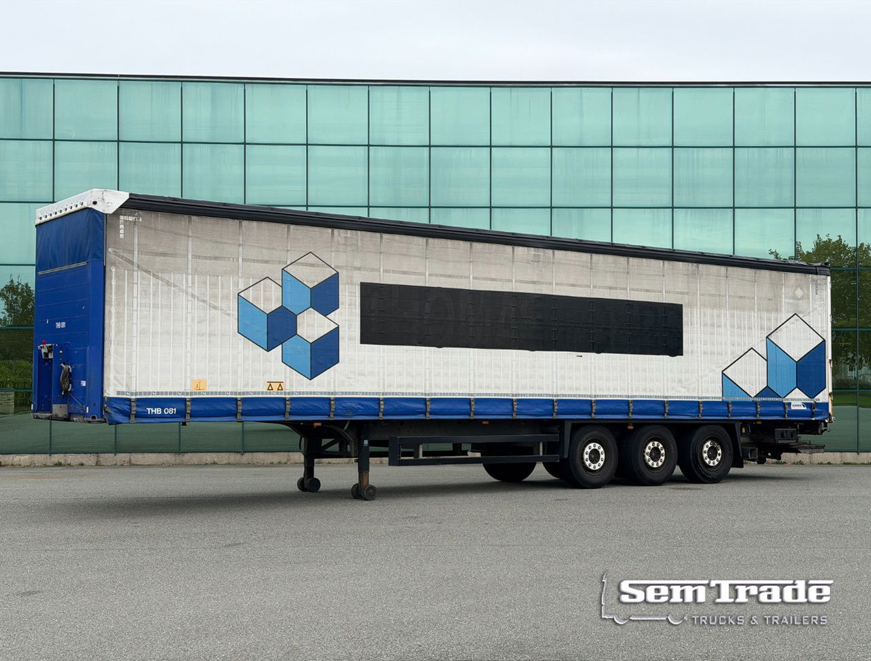 Schmitz Cargobull SCBS3T Disc Brakes Galvanised Chassis 2.000 KG Lift NL Trailer - نصف مقطورة بستائر جانبية: صورة 1 Schmitz Cargobull SCBS3T Disc Brakes Galvanised Chassis 2.000 KG Lift NL Trailer - نصف مقطورة بستائر جانبية: صورة 1