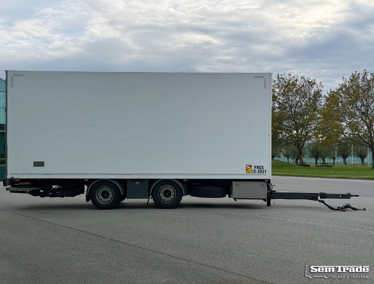 Van Weel VW 18000 VW EBO Isolated BOX TRS Cooling Tail Lift NL-Trailer - آلات أخرى: صورة 5 Van Weel VW 18000 VW EBO Isolated BOX TRS Cooling Tail Lift NL-Trailer - آلات أخرى: صورة 5