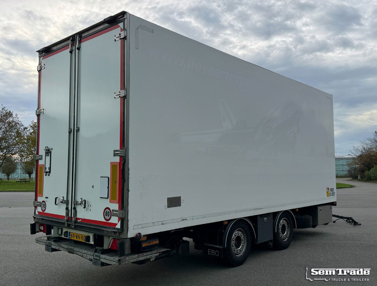 Van Weel VW 18000 VW EBO Isolated BOX TRS Cooling Tail Lift NL-Trailer - آلات أخرى: صورة 4 Van Weel VW 18000 VW EBO Isolated BOX TRS Cooling Tail Lift NL-Trailer - آلات أخرى: صورة 4