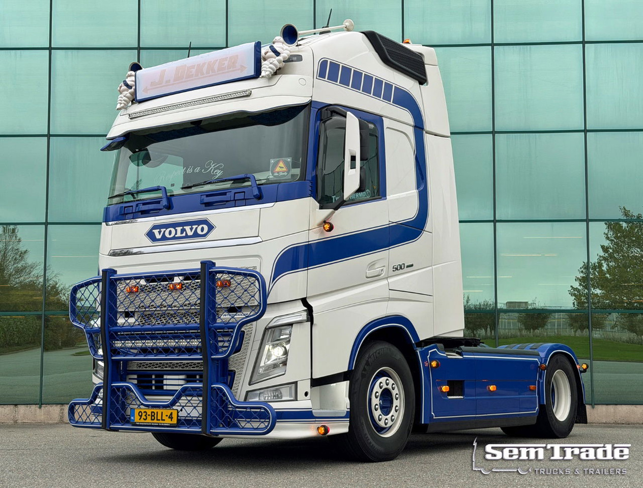 Volvo FH 500 Retarder Globetrotter XL 2x Tanks Special Interior TOP Condition NL Truck - رأس تريلا: صورة 1 Volvo FH 500 Retarder Globetrotter XL 2x Tanks Special Interior TOP Condition NL Truck - رأس تريلا: صورة 1