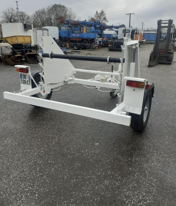 Remorques Porte Tourets VL et PL .Pour tourets de toutes dimensions s - مقطورة بكرة الكابل: صورة 2 Remorques Porte Tourets VL et PL .Pour tourets de toutes dimensions s - مقطورة بكرة الكابل: صورة 2