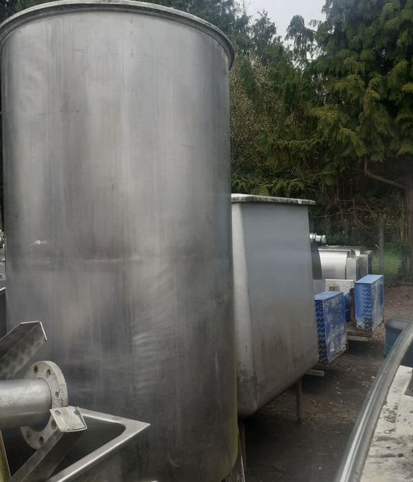 Tanks à lait inox, Bacs inox diverses dimensions,Plonges inox,armoires inox,reserves eau pluviale, - خزان تخزين: صورة 1 Tanks à lait inox, Bacs inox diverses dimensions,Plonges inox,armoires inox,reserves eau pluviale, - خزان تخزين: صورة 1