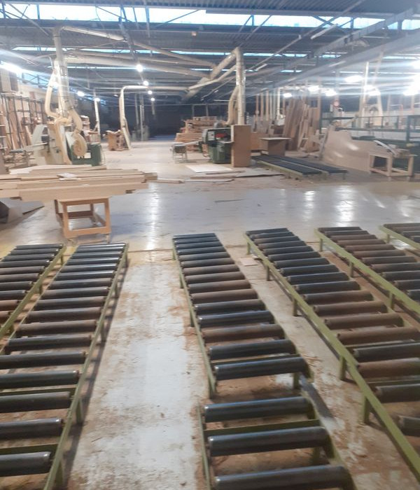 Transporteurs à roulleaux , Cadreuse hydraulique Guilliet ,Scie à ruban ,Scie radiale ,scie circulaire à Bois à Metals - معدات صناعية: صورة 1 Transporteurs à roulleaux , Cadreuse hydraulique Guilliet ,Scie à ruban ,Scie radiale ,scie circulaire à Bois à Metals - معدات صناعية: صورة 1