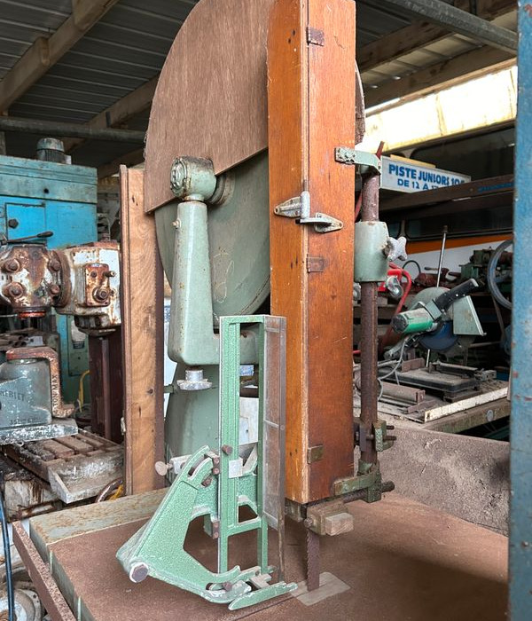 Transporteurs à roulleaux , Cadreuse hydraulique Guilliet ,Scie à ruban ,Scie radiale ,scie circulaire à Bois à Metals - معدات صناعية: صورة 2 Transporteurs à roulleaux , Cadreuse hydraulique Guilliet ,Scie à ruban ,Scie radiale ,scie circulaire à Bois à Metals - معدات صناعية: صورة 2