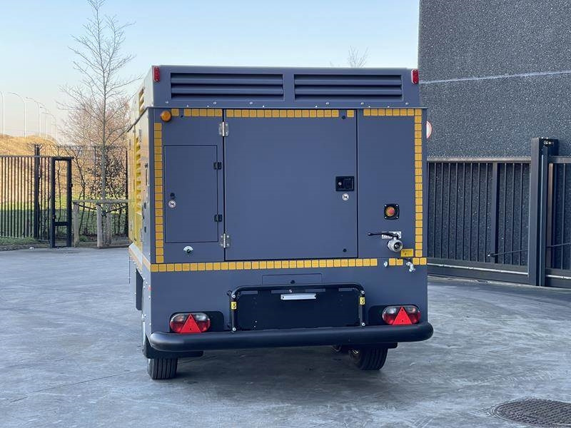 Atlas-Copco V 28 STAGE V - ضاغط هوائي: صورة 4 Atlas-Copco V 28 STAGE V - ضاغط هوائي: صورة 4