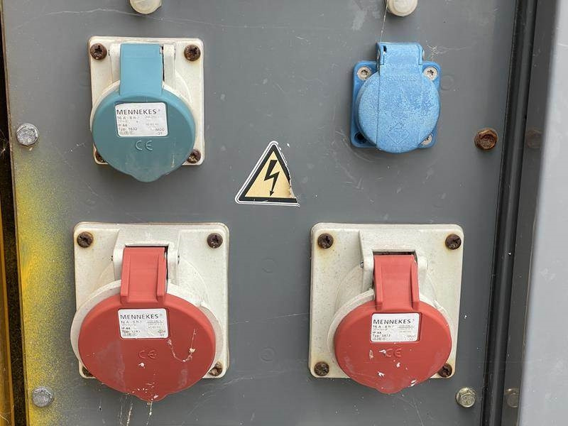 SDMO R 110 C 3 - مجموعة المولد: صورة 4 SDMO R 110 C 3 - مجموعة المولد: صورة 4