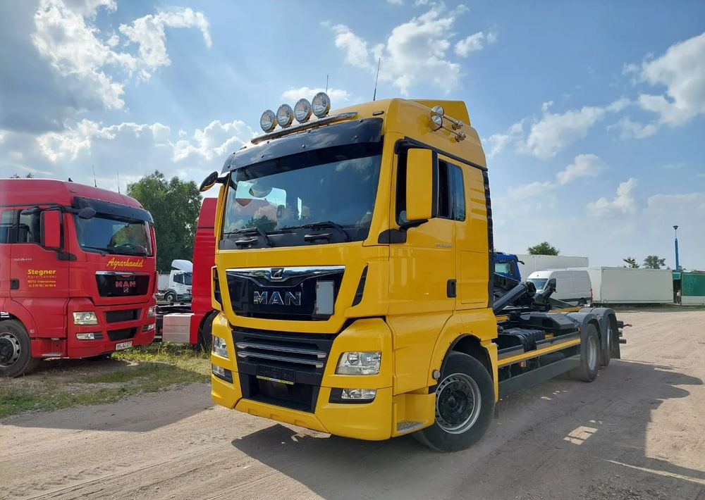 MAN TGX 26-500 Hakowiec oś skrętna - شاحنة برافعة خطافية: صورة 2 MAN TGX 26-500 Hakowiec oś skrętna - شاحنة برافعة خطافية: صورة 2