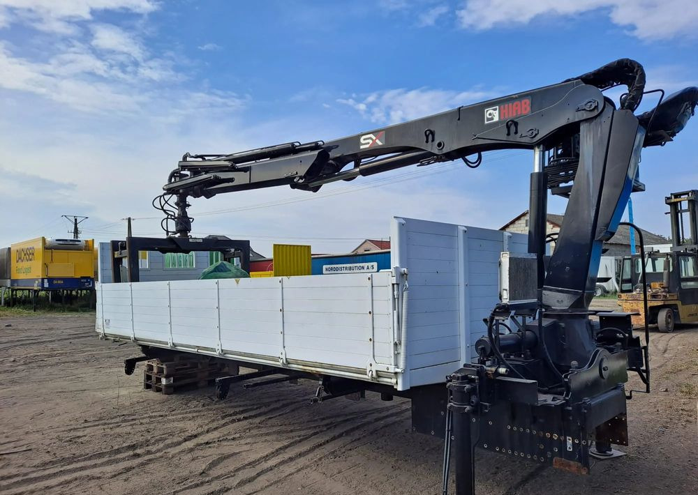 Mercedes-Benz Urządzenie dźwigowe HIAB XS122 - شاحنة قلاب: صورة 2 Mercedes-Benz Urządzenie dźwigowe HIAB XS122 - شاحنة قلاب: صورة 2