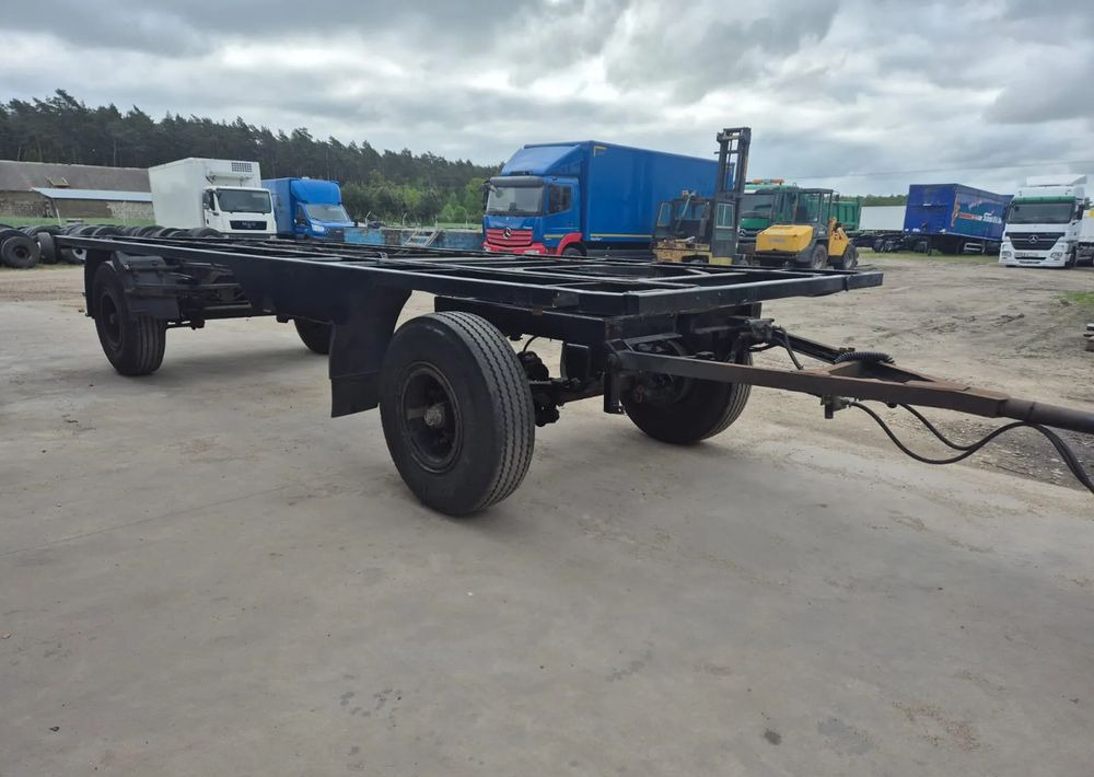 Schmitz Cargobull Przyczepa Krone na resorze - مقطورة بهيكل معدني: صورة 4 Schmitz Cargobull Przyczepa Krone na resorze - مقطورة بهيكل معدني: صورة 4