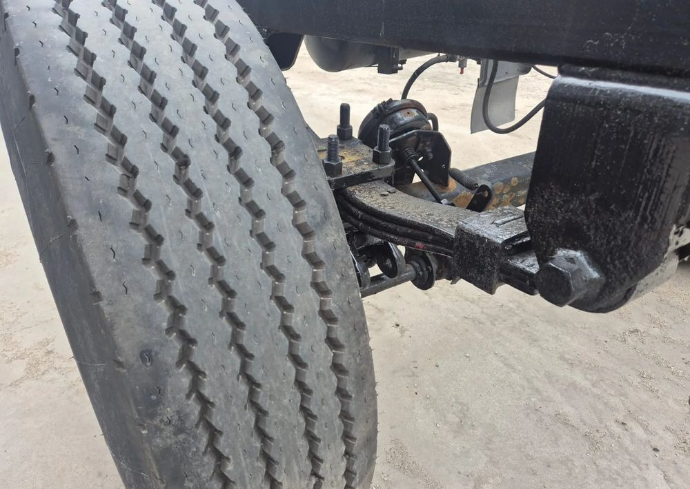 Schmitz Cargobull Przyczepa Krone na resorze - مقطورة بهيكل معدني: صورة 5 Schmitz Cargobull Przyczepa Krone na resorze - مقطورة بهيكل معدني: صورة 5