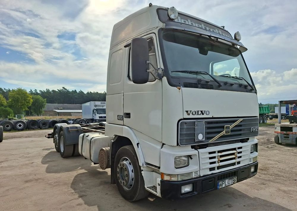 Volvo FH 420 6x2 - شاحنة بهيكل معدني للمقصورة: صورة 2 Volvo FH 420 6x2 - شاحنة بهيكل معدني للمقصورة: صورة 2